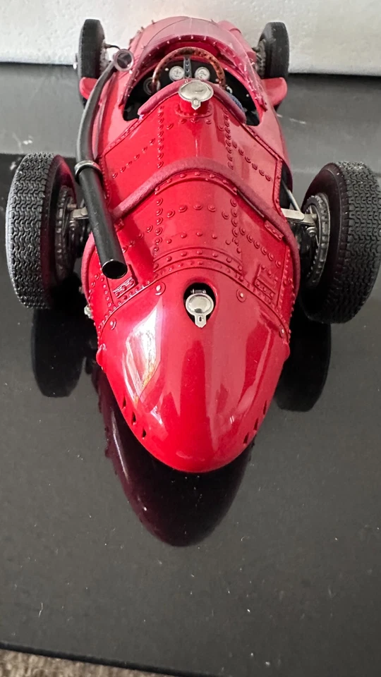 CMC 1957 Maserati 250F Gran Premio Ganador escala 1:18 Artículo # M-051 Foto 4 de 4