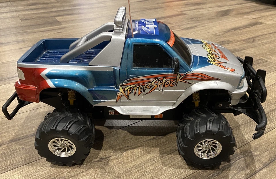 Vintage Radio Shack Aftershock 4x4 Control RC Monster Truck 60-4271 - Image 2 of 4