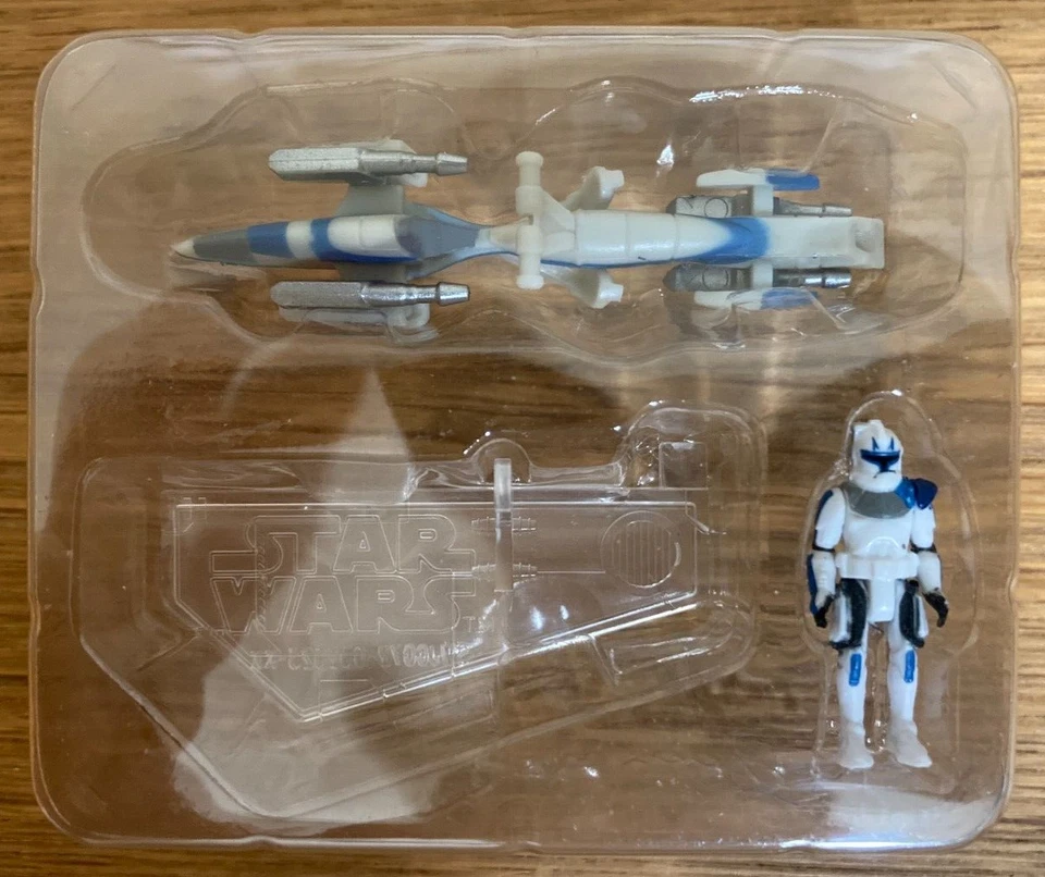 Star Wars Micro Galaxy Squadron Series 4 BARC Speeder (Blue) w/ Captain Rex - Image 2 of 4