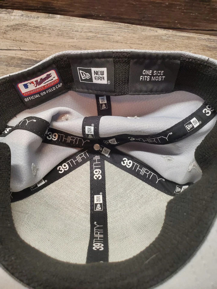 New Era World Series 2016 Baseball Cap Hat Engineered Exclusively MLB Players - Image 4 of 4