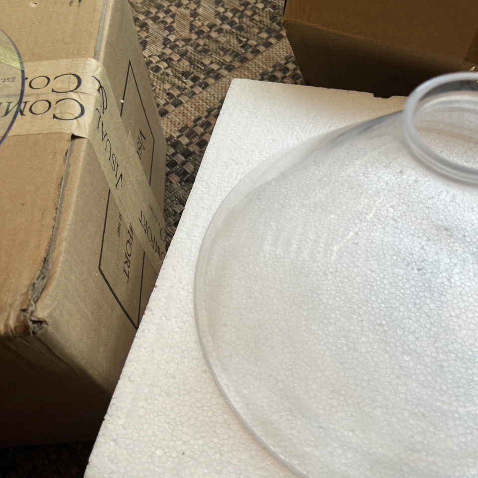 Solo sombra cónica Visual Comfort Katie Foto 4 de 4