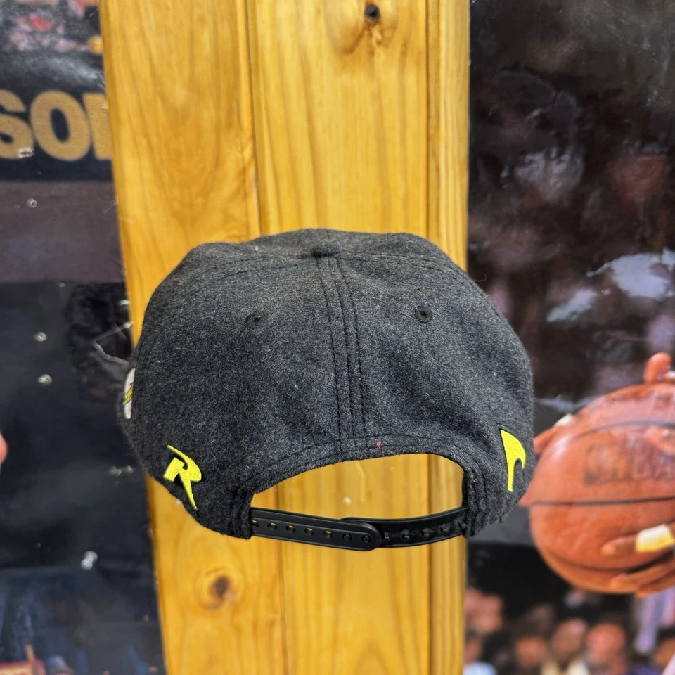 Gorra Justice League DC Comics Snapback Batman Superman Gris Lana Nueva con Etiquetas Foto 3 de 4