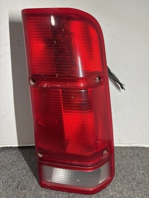 1999-2002 Land Rover Discovery Rear Right Passenger Side Tail Light OEM