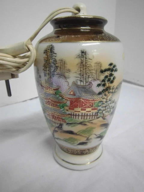 Comedor de Humo Aerozon Motivo Japonés Ánfora Porcelana Verdadero De Colección Foto 2 de 3