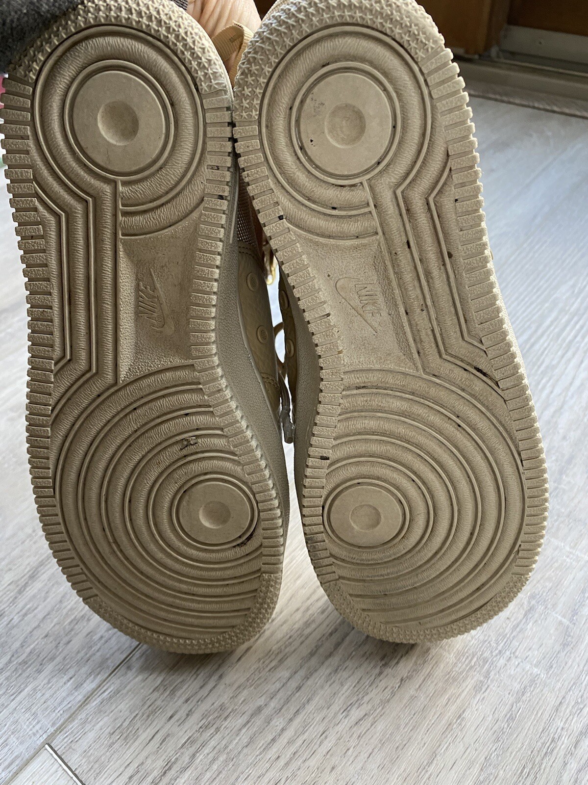Size 6 - Nike Air Force 1 SF Mid Mushroom W image 5