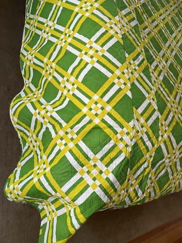 Vintage 70s Sears Groovy Green White Yellow Stripe Bedspread Retro 102x92 - Picture 2 of 8