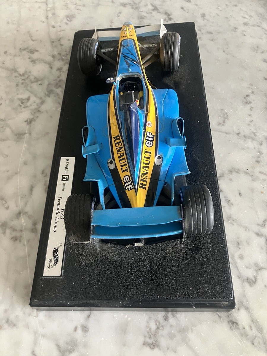 1:18 *SIGNED* HOT WHEELS F1 Formula 1 RENAULT R23 Fernando Alonso
