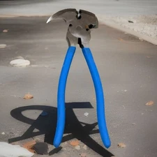 10-1/2” Fencing Prier MUTI TOOL Barbed Wire Stretch Twist Cutter Puller Hook