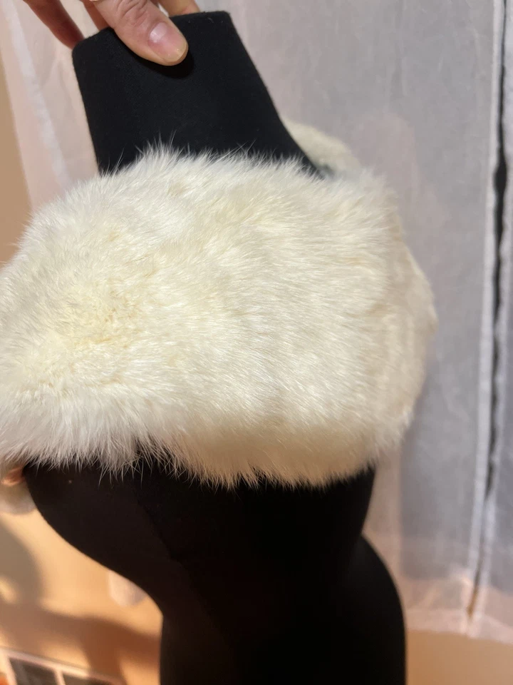 复古白色狐狸毛领大而蓬松全衬里缎面 44 x 6 — 第 3/4 张图片