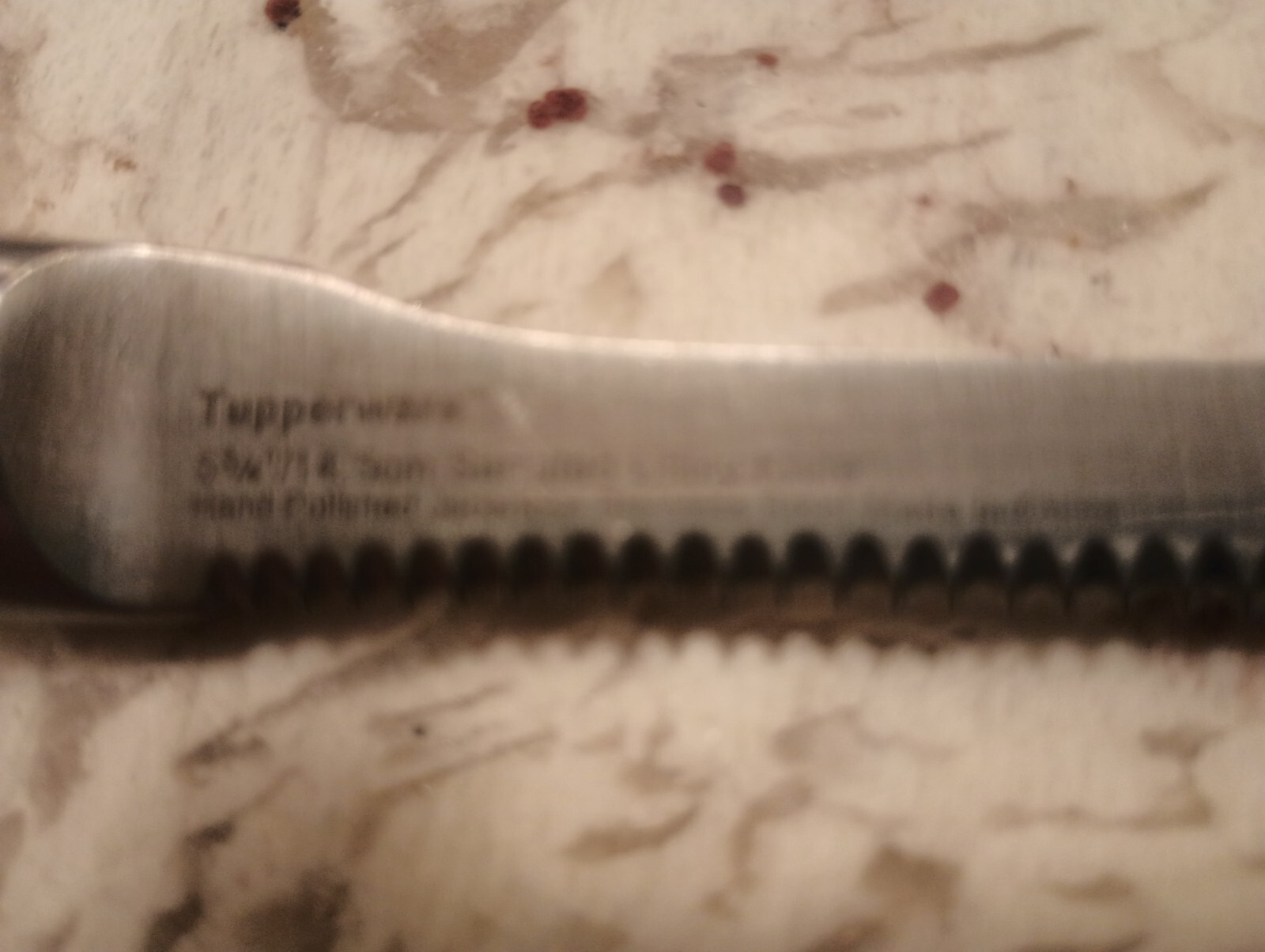 Tupperware Chef Series  5&frac34;"  Serrated Utility Knife Japanese Stainless Steel