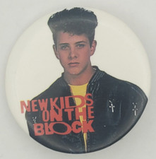 Vintage 1989 New Kids On The Block Big Step Productions Pinback Button   NKOTB