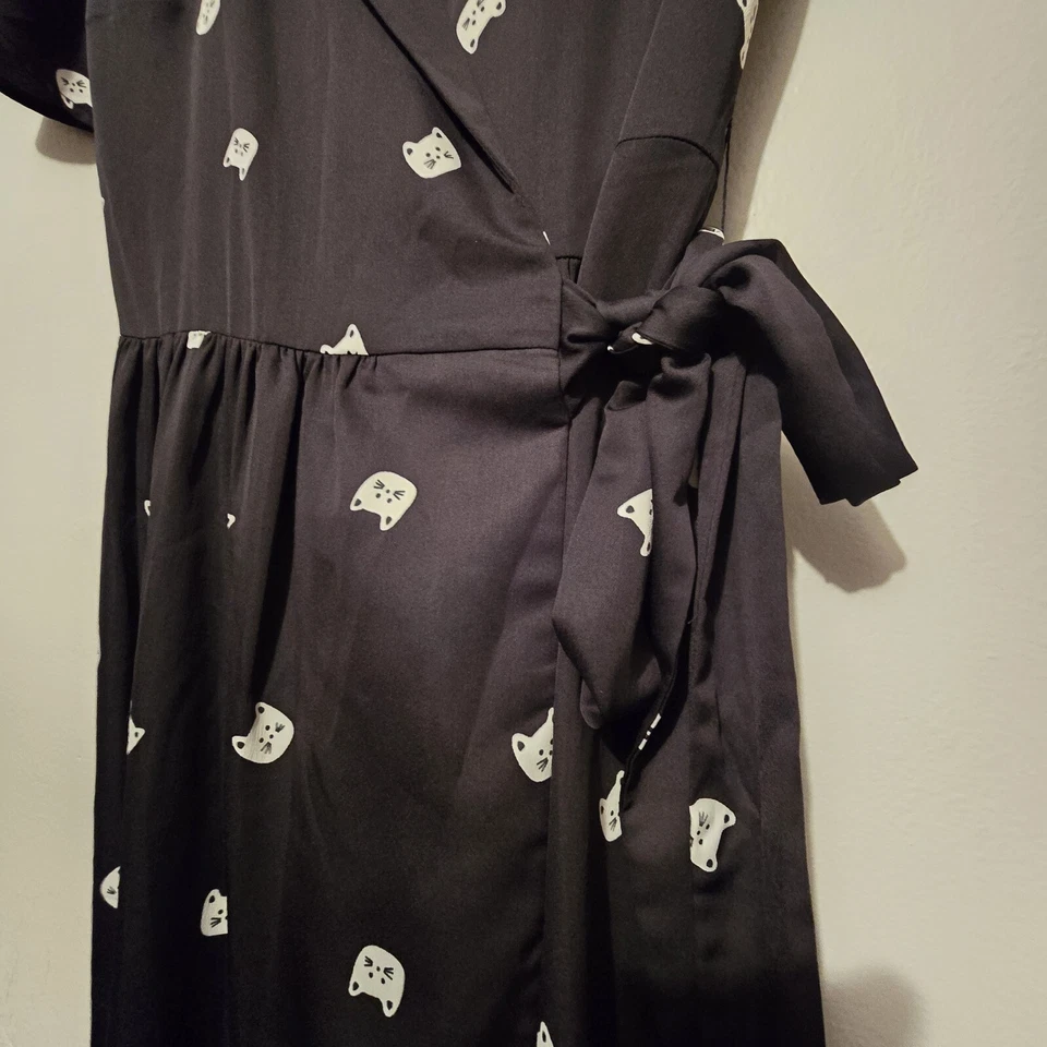 Modcloth Womens Black Wrap Dress SM Cat Print Goth Y2K Retro 90s Kitty Kidcore  - Image 4 of 4
