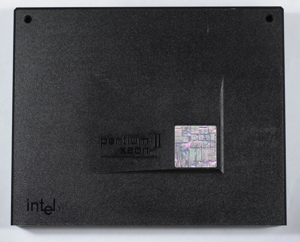 Slot 1 CPU - Intel Pentium II Xeon 450MHz - Intel Confidential - ES - Image 2 of 3