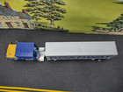 Roadway Custom Athearn Freightliner   With Dromedary Truck HO — photo 6