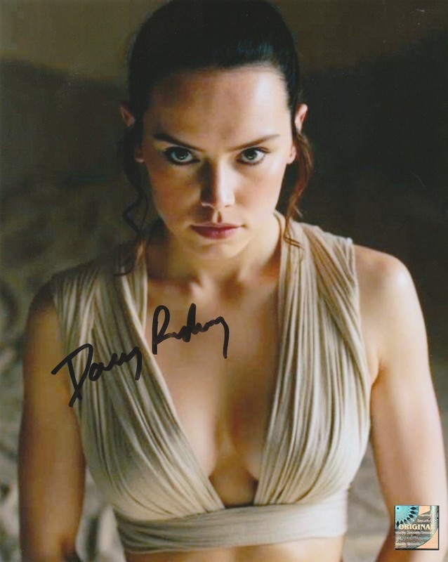 Daisy Ridley/ Star Wars, Cleaner, Peter Rabbit, Ophelia Autograph 8x10 Matte COA