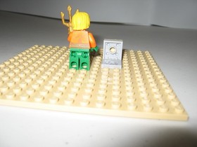 LEGO MINIFIGURE RETIRED AQUAMAN FROM SET 76000 FROM 2013 NEW