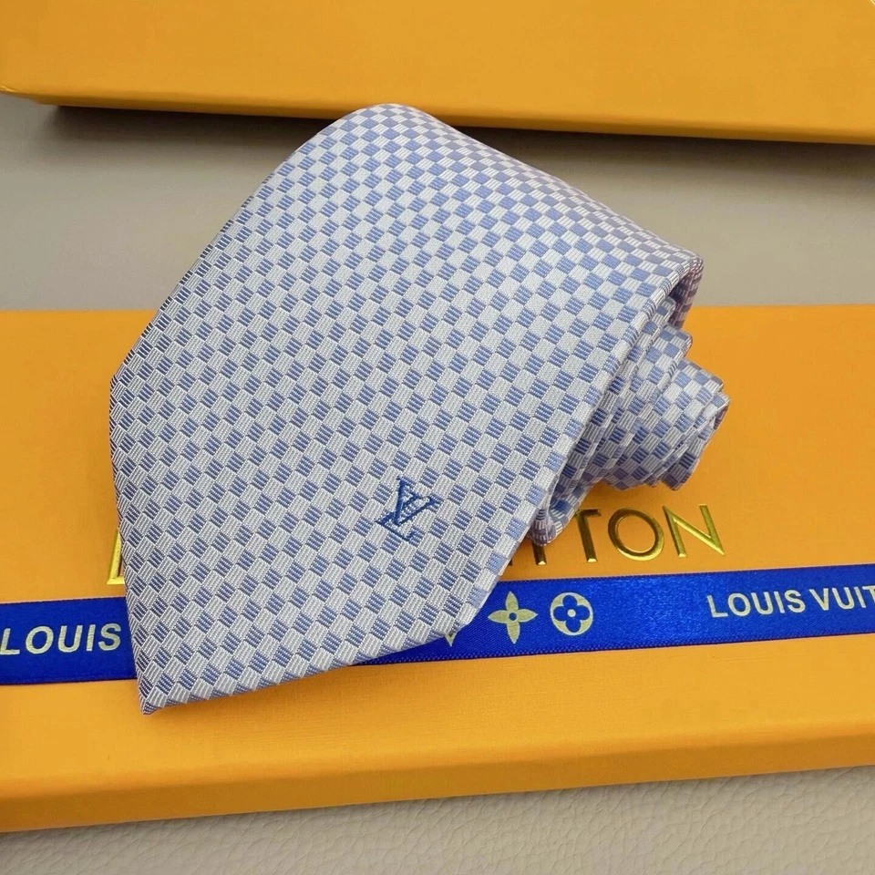 Corbata de seda a cuadros y cuadros informal de negocios Louis Vuitton para hombre azul claro Foto 2 de 4