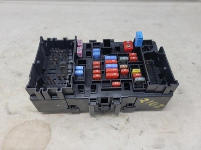 2015 YUKON DASH FUSE JUNCTION BLOCK 23200660 15