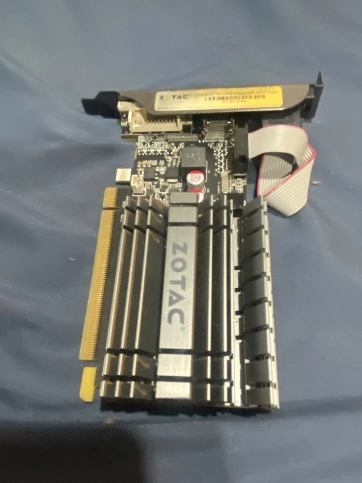 ZOTAC NVIDIA GeForce GT 730 Zone Edition 2GB DDR3 Graphics Card - Image 3 of 4