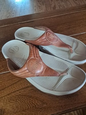 FitFlop Lulu Leather Thong Sandals Womens 9 Wedge Toepost Slip-On T-Bar