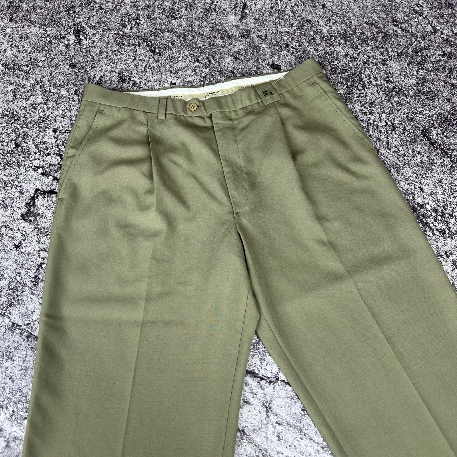 Burberry London Pants Made in Spain Olive Size - 44 thumbnail 3