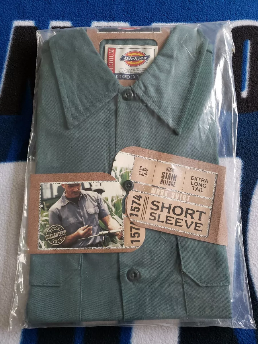 NWT Dickies men's medium 1574 short sleeve button up Lincoln green