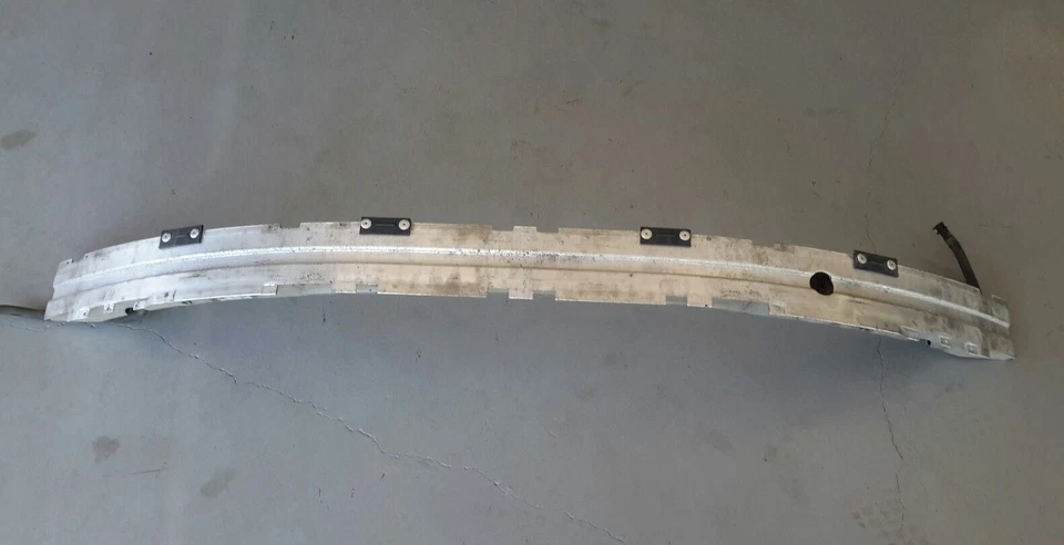 06-07 BARRA DE IMPACTO REFUERZO PARACHOQUES DELANTERO BMW 525i 525xi 530i 530xi Foto 4 de 4