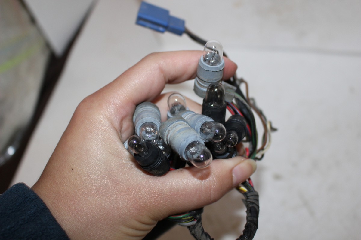 KAWASAKI ZX1000 GAUGE METER INDICATOR PILOT SOCKET WIRE HARNESS