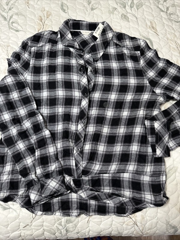 Women’s button up Aeropostale New With Tags Size Large