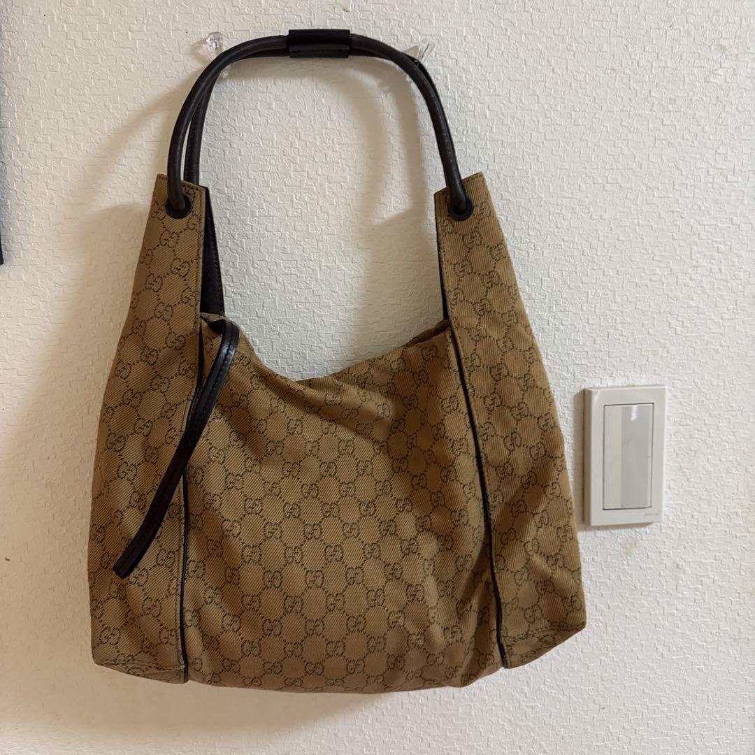 Gucci Beige Canvas Logo Handbag with Zipper Pocket