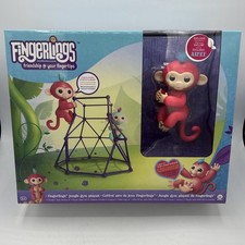 Fingerlings Jungle Gym Playset includes Exclusive Pink Baby Monkey AIMEE WowWee