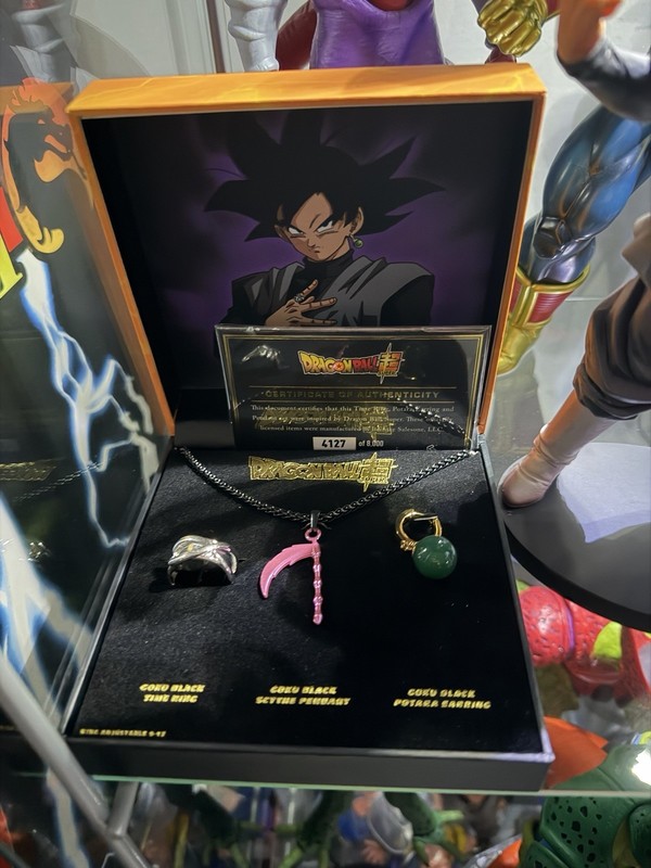 GameStop Exclusive Dragonball Super Goku Black Set