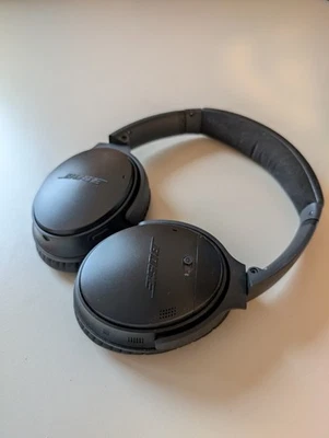 Bose QuietComfort Black Over-Ear Headphones with Active Noise Canceling