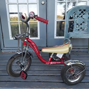 Schwinn Lil Stingray Tricycle | eBay