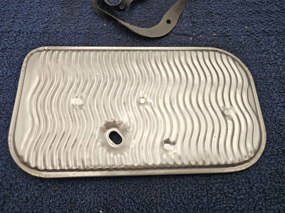 For 1992 Chevrolet C1500 Suburban Service Transmission Filter Assembly 85881 - Image 2 of 4