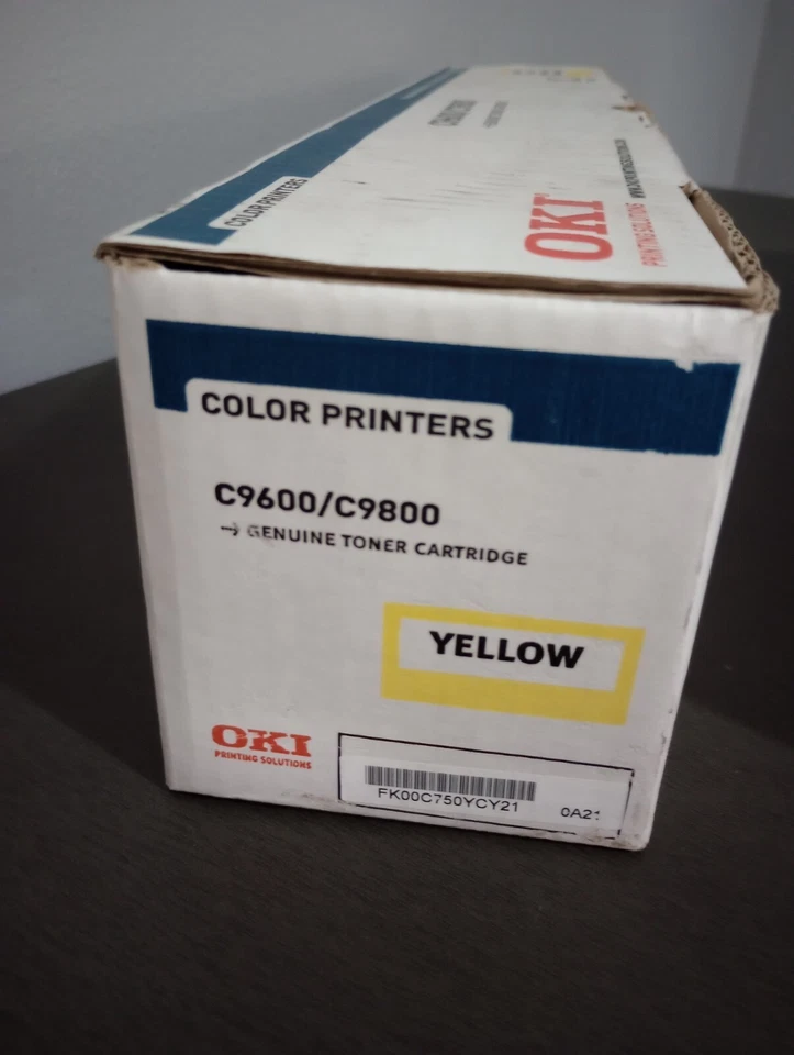 OKI YELLOW C9600/C9800 OEM Toner Cartridge P/N 42918901 UPC 0 5185135265 7 NIB - Image 3 of 4