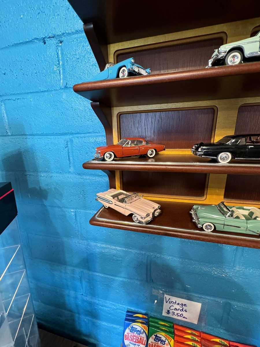 Classic Cars of the Fifties Franklin Mint 50's Model Display Shelf
