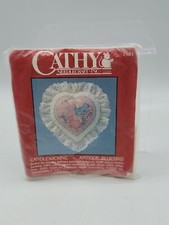 NIP SEALED CATHY NEEDLECRAFT CANDLEWICKING "Antique Bluebird " 7981 ORNAMENT...