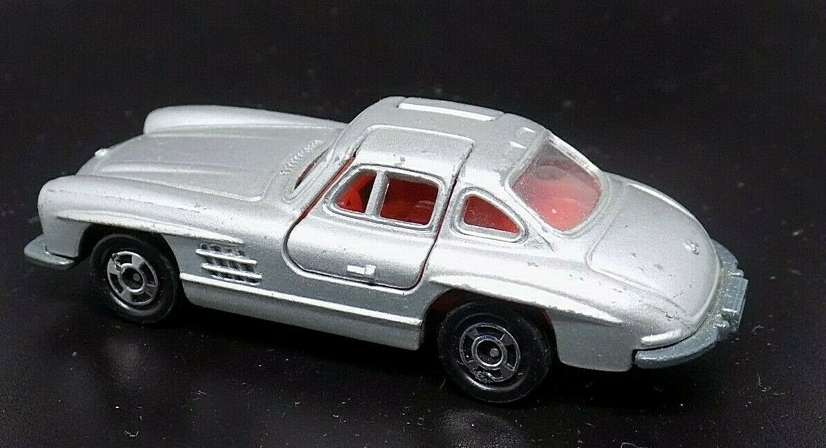 Vintage - Tomica Mercedes Benz 300SL Gullwing Tomy Pocket Cars HTF
