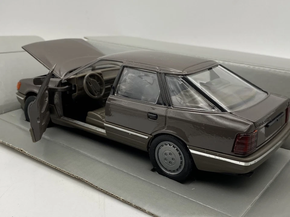 #00 SCHABAK 1:25 Ford Scorpio Diecast auto - Immagine 3 di 4