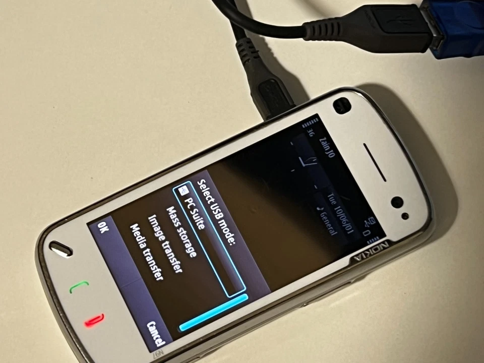 Genuine Nokia N97 - 32 GB - White (Unlocked) RARE Mobile Finland Made - Image 4 of 4