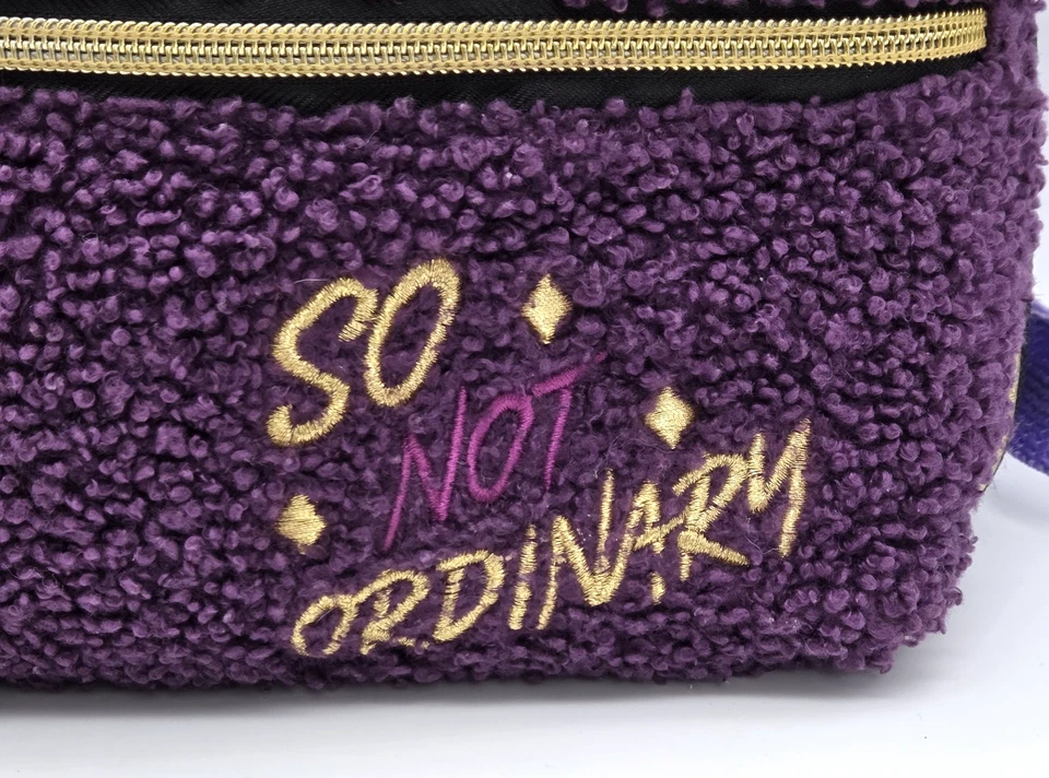 Disney Descendants3 SO NOT ORDINARIO Mini Mochila Monedero Púrpura Negro BioWorld  Foto 3 de 4