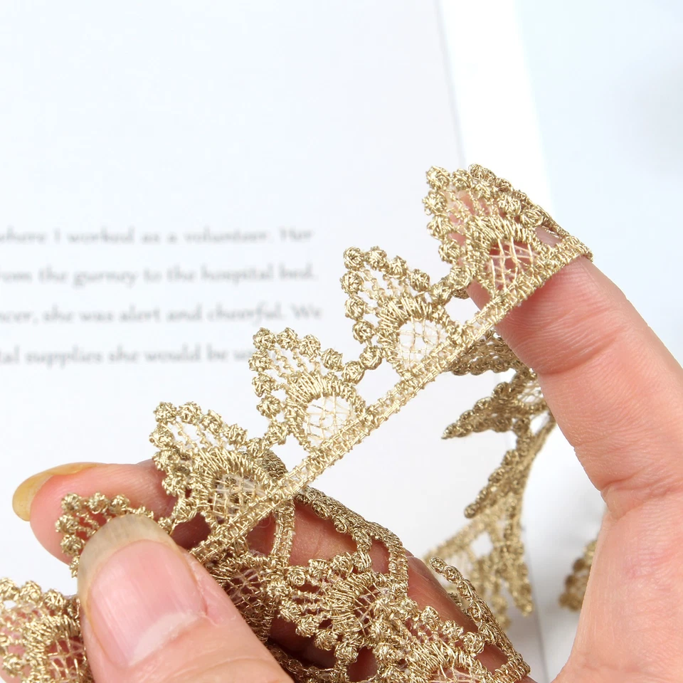 Tela de costura decorativa vintage de encaje bordada dorada de 5 yardas Foto 2 de 4