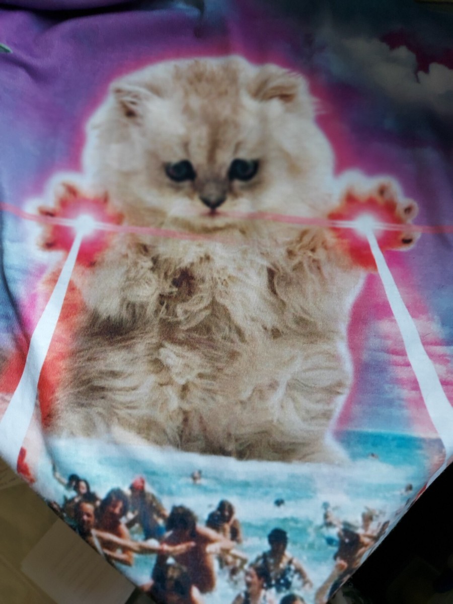 Rage On Cat t M All round print of giant death ray  kitten!