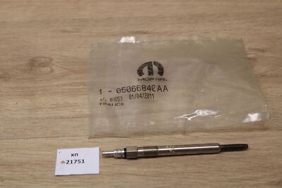 Mopar 05066840AA Plug NOS NEU genuine xn21751