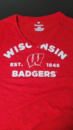 Fanatics NCAA Wisconsin Badgers Women's T-shirt Medium - Picture 2 of 9
