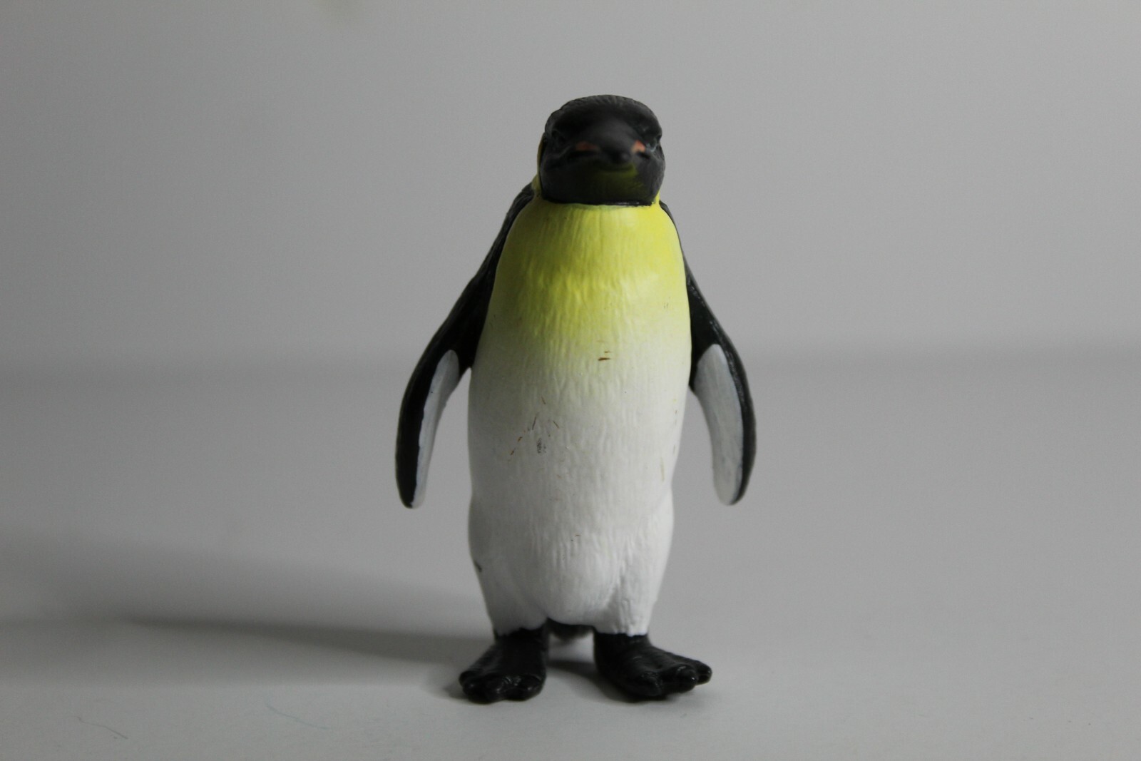 schleich emperor penguin