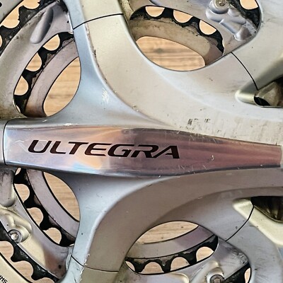 Shimano Ultegra FC-6700/6703 10 Speed Triple Crankset 172.5 Shimano Ultegra FC-6700/6703 10 Speed Triple Crankset 172.5