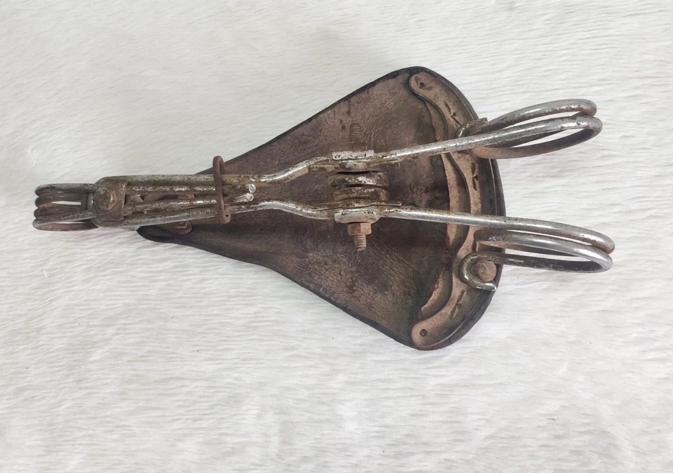 Asiento de sillín vintage de cuero para bicicleta de los años 40 IR23 Foto 2 de 4