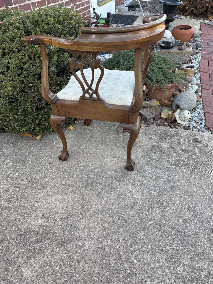 Silla Esquinera HANCOCK MOORE Acento Brazo Madera Foto 3 de 4